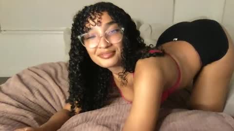 Snapshot of rosalinatoosexy chatting on 06-22-26, 04:53 Rosalina online show from 06-22-26, 04:53