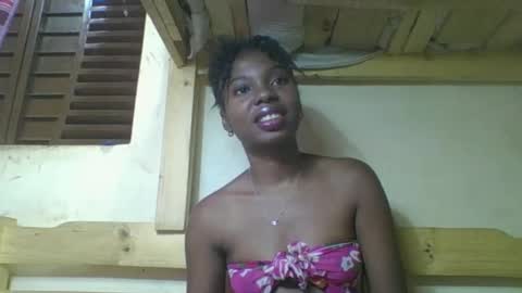 Snapshot of rosalinda933 chatting on 03-06-26, 12:07 Rosalinda online show from 03-06-26, 12:07