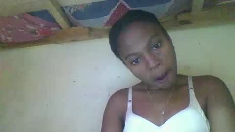 Snapshot of rosalinda933 chatting on 03-11-26, 01:55 Rosalinda online show from 03-11-26, 01:55