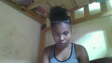 Snapshot of rosalinda933 chatting on 03-13-26, 04:41 Rosalinda online show from 03-13-26, 04:41