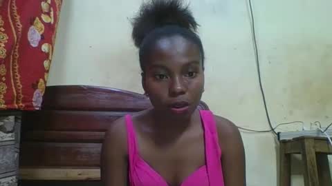 Snapshot of rosalinda933 chatting on 03-19-26, 07:56 Rosalinda online show from 03-19-26, 07:56