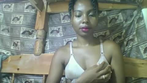 Snapshot of rosalinda933 chatting on 03-23-26, 11:36 Rosalinda online show from 03-23-26, 11:36