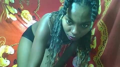 Snapshot of rosalinda933 chatting on 04-02-26, 02:04 Rosalinda online show from 04-02-26, 02:04