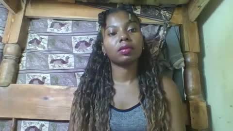 Snapshot of rosalinda933 chatting on 04-03-26, 02:09 Rosalinda online show from 04-03-26, 02:09