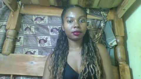 Snapshot of rosalinda933 chatting on 04-08-26, 05:35 Rosalinda online show from 04-08-26, 05:35