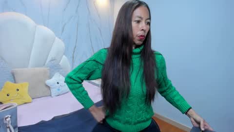 Rosalinda online show from 12-26-24, 03:53