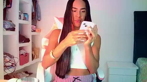 Snapshot of rosalindasexy chatting on 07-14-26, 07:24 Rosalinda online show from 07-14-26, 07:24
