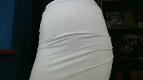 Snapshot of rosaline_ly chatting on 10-02-25, 12:01 Rosalina online show from 10-02-25, 12:01