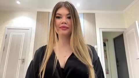 Snapshot of rosalynhouk chatting on 03-01-26, 09:22 Rosa online show from 03-01-26, 09:22