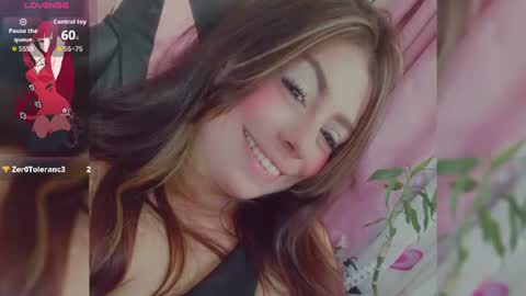 Snapshot of rosario_1996 chatting on 07-05-26, 04:19 rosario_1996 online show from 07-05-26, 04:19