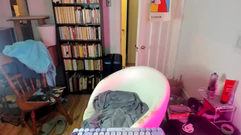 rose257044 online show from 09-16-25, 08:10