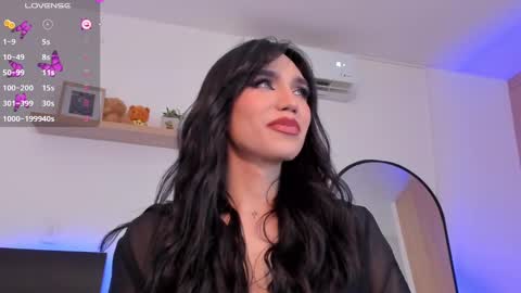 Rose Saenz online show from 02-01-25, 01:02