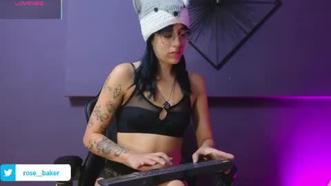 Snapshot of rose_baker_ chatting on 07-15-26, 12:21 ROSE BAKER online show from 07-15-26, 12:21