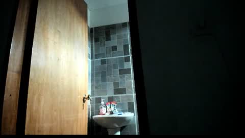 Snapshot of rose_bluet chatting on 06-14-26, 07:49 Rose online show from 06-14-26, 07:49