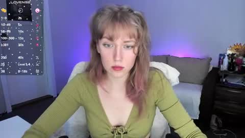 Snapshot of rose_brooks chatting on 06-23-26, 07:45 Rose but u can call me princess online show from 06-23-26, 07:45