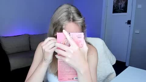 Snapshot of rose_brooks chatting on 08-08-26, 07:05 Rose but u can call me princess online show from 08-08-26, 07:05