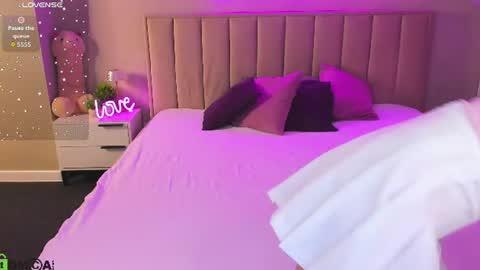 Snapshot of rose_dixon chatting on 06-10-26, 11:13 Kimberlly online show from 06-10-26, 11:13