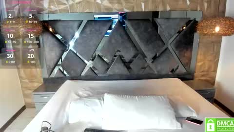 Snapshot of rose_evans__ chatting on 11-23-25, 04:45 Rose online show from 11-23-25, 04:45