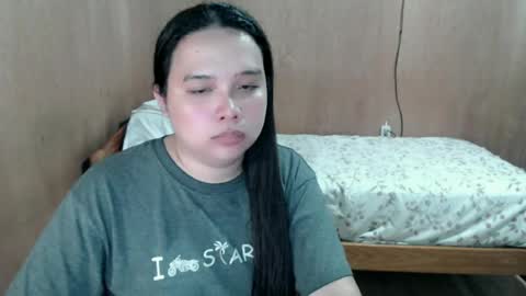 Snapshot of rose_heartfilia chatting on 06-23-26, 02:09 Danielle online show from 06-23-26, 02:09