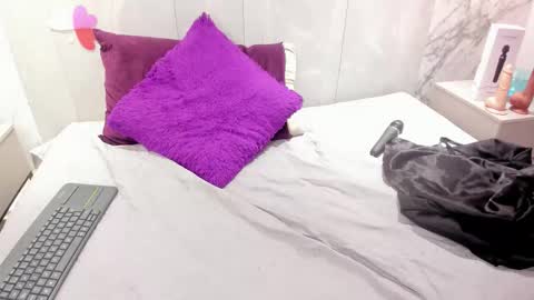 Snapshot of rose_nova_ chatting on 03-06-26, 08:27 Rose 3 online show from 03-06-26, 08:27