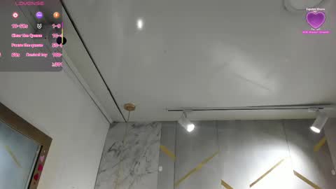 Snapshot of rose_nova_ chatting on 05-12-26, 07:00 Rose 3 online show from 05-12-26, 07:00