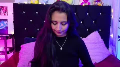 Rose online show from 09-25-25, 04:05