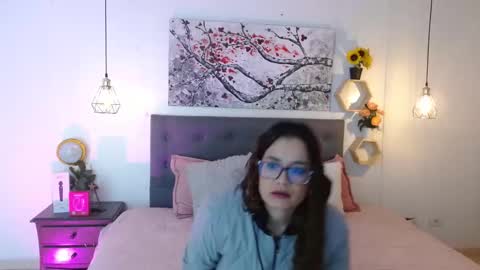 Rose  online show from 11-28-25, 11:13