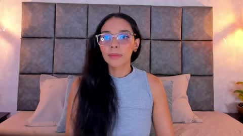 roseaurora online show from 05-22-26, 10:43