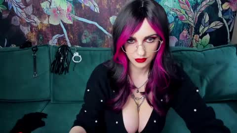 Rosebloom online show from 04-18-26, 03:05