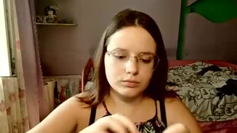Snapshot of roseelynn chatting on 07-01-26, 12:51 roseelynn online show from 07-01-26, 12:51