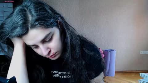 Rose online show from 02-10-26, 11:03