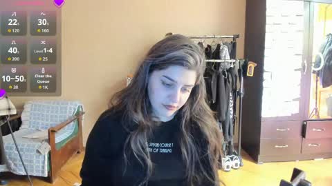 Snapshot of roselina_ chatting on 05-08-26, 08:47 Rose online show from 05-08-26, 08:47