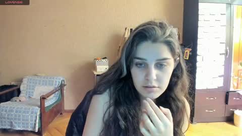 Snapshot of roselina_ chatting on 05-25-26, 04:57 Rose online show from 05-25-26, 04:57