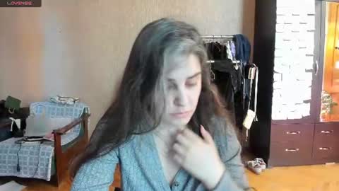 Snapshot of roselina_ chatting on 06-15-26, 09:22 Rose online show from 06-15-26, 09:22