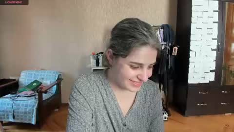 Snapshot of roselina_ chatting on 06-19-26, 11:03 Rose online show from 06-19-26, 11:03