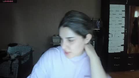 Snapshot of roselina_ chatting on 06-28-26, 04:46 Rose online show from 06-28-26, 04:46