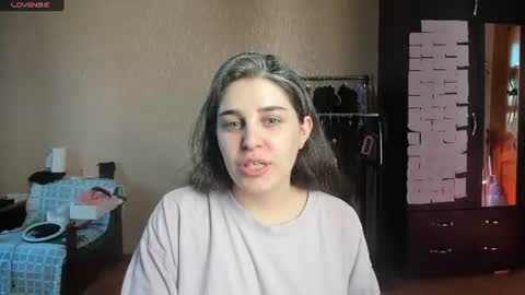 Snapshot of roselina_ chatting on 07-02-26, 01:50 Rose online show from 07-02-26, 01:50