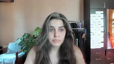 Snapshot of roselina_ chatting on 07-13-26, 08:39 Rose online show from 07-13-26, 08:39