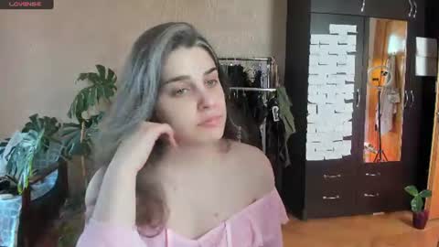 Snapshot of roselina_ chatting on 08-07-26, 10:06 Rose online show from 08-07-26, 10:06