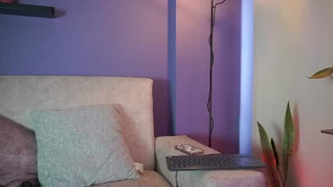 Snapshot of roselinedior chatting on 07-11-26, 02:53 Lyla OF roselinedior online show from 07-11-26, 02:53