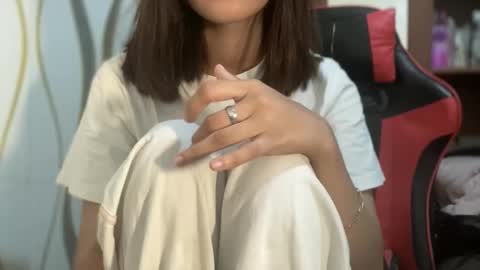 Snapshot of rosemae07 chatting on 05-12-26, 04:37 rosemae07 online show from 05-12-26, 04:37