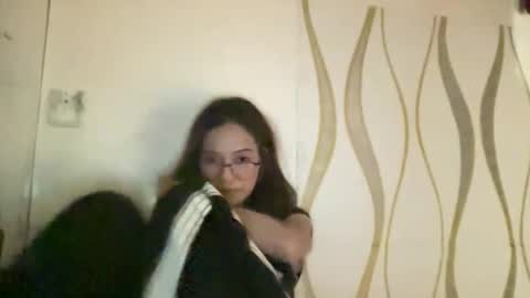 Snapshot of rosemae07 chatting on 05-19-26, 06:58 rosemae07 online show from 05-19-26, 06:58