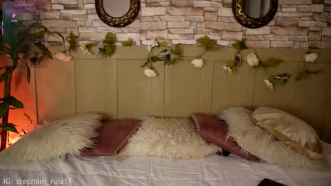 Stephani online show from 12-18-25, 10:49