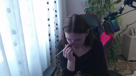 Lina online show from 04-13-26, 10:32