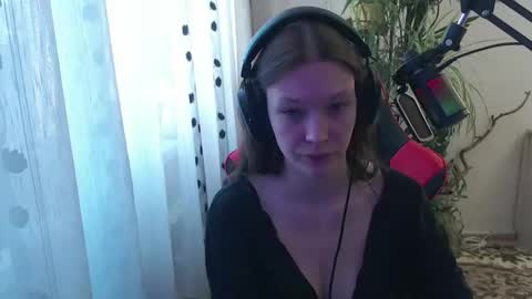 Lina online show from 04-29-26, 01:59