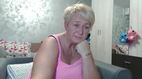 Lovepinklilly online show from 09-27-25, 05:07