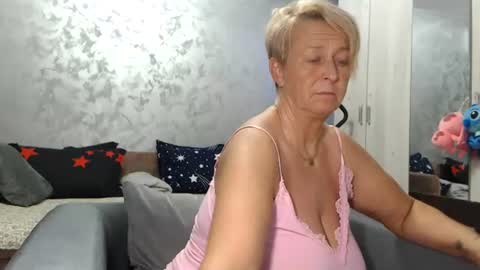 Lovepinklilly online show from 08-03-26, 04:44