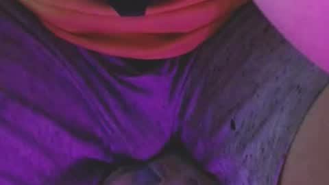 Snapshot of rosesvalentina chatting on 09-23-25, 02:14 Ocean online show from 09-23-25, 02:14