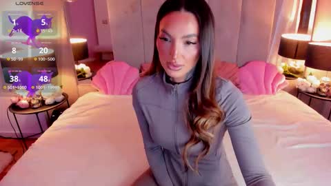 Nataly online show from 12-19-25, 04:41