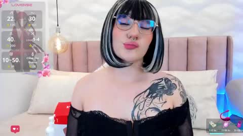 Snapshot of rosette_ch chatting on 05-22-26, 12:55 Rosette ch online show from 05-22-26, 12:55